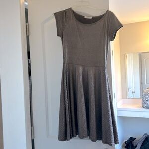 Caramel/rose gold dress. Size 4 tea n rose brand